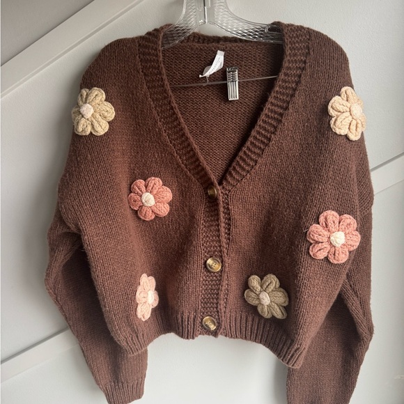 Crocheted flowers cardigan Brown Floral Knit size L - Picture 3 of 3